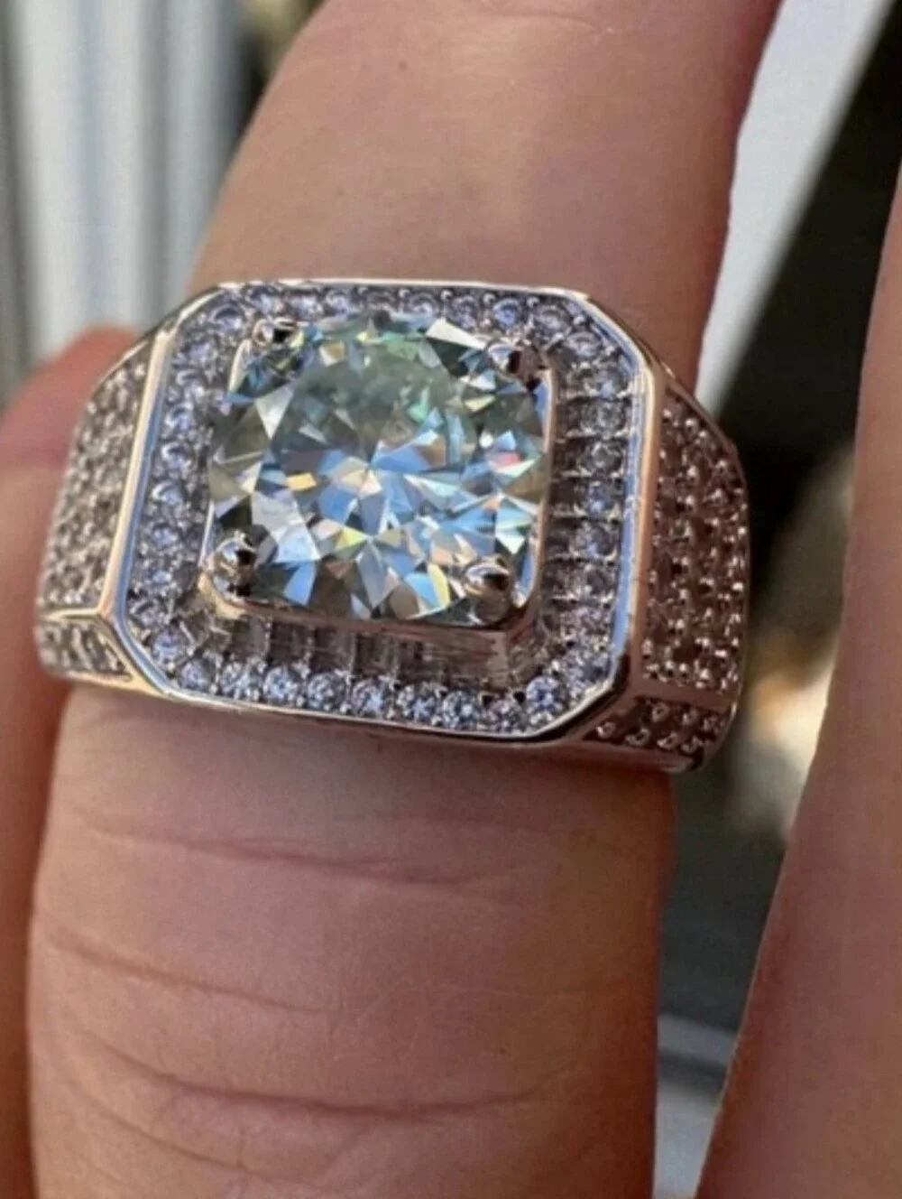 Genuine 1CT TW Moissanite VVS1 Light Green Ring / Wedding Band Men's Size 8